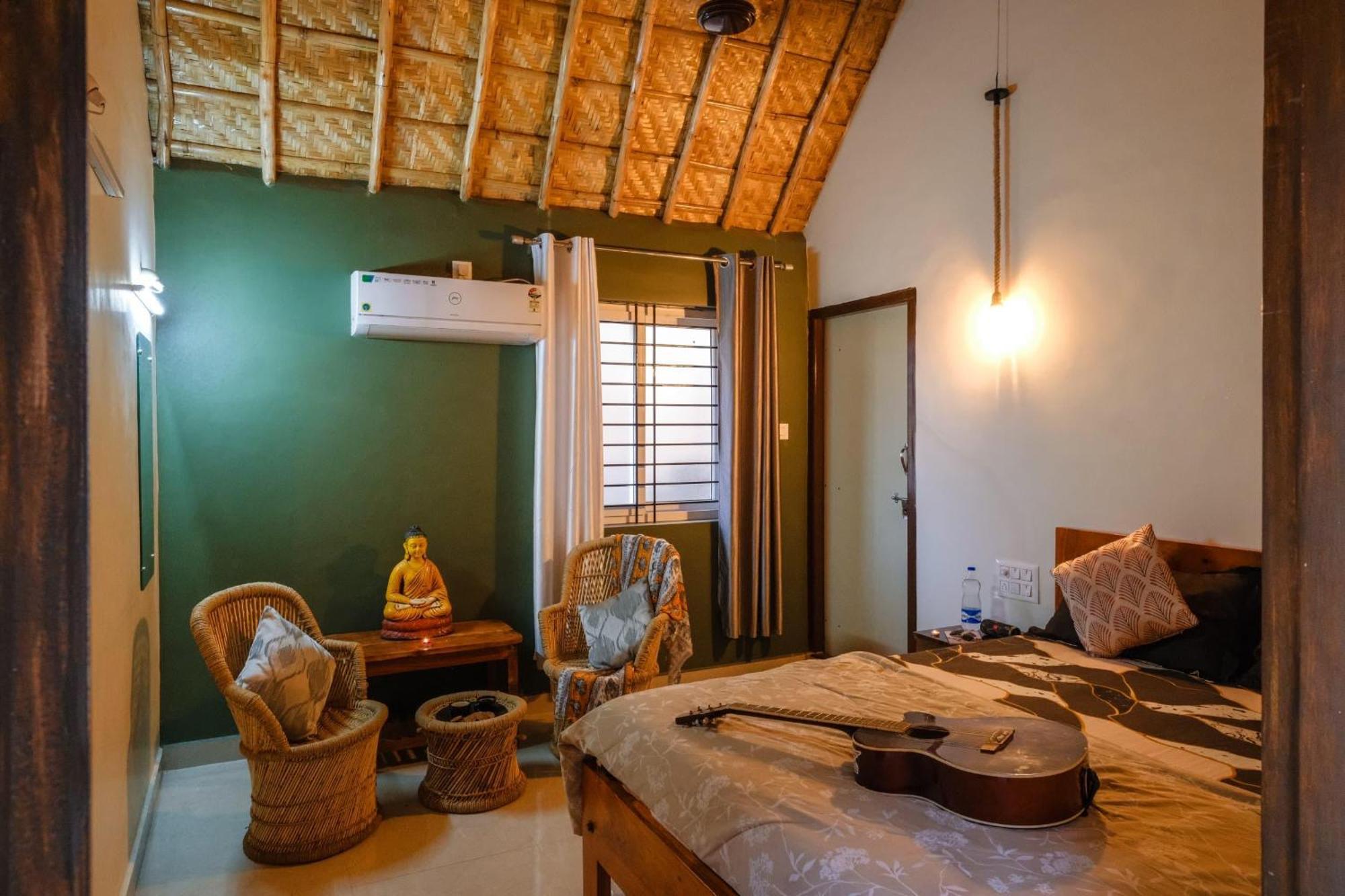 The Hideout Cottage And Restaurant Hampi Exterior foto