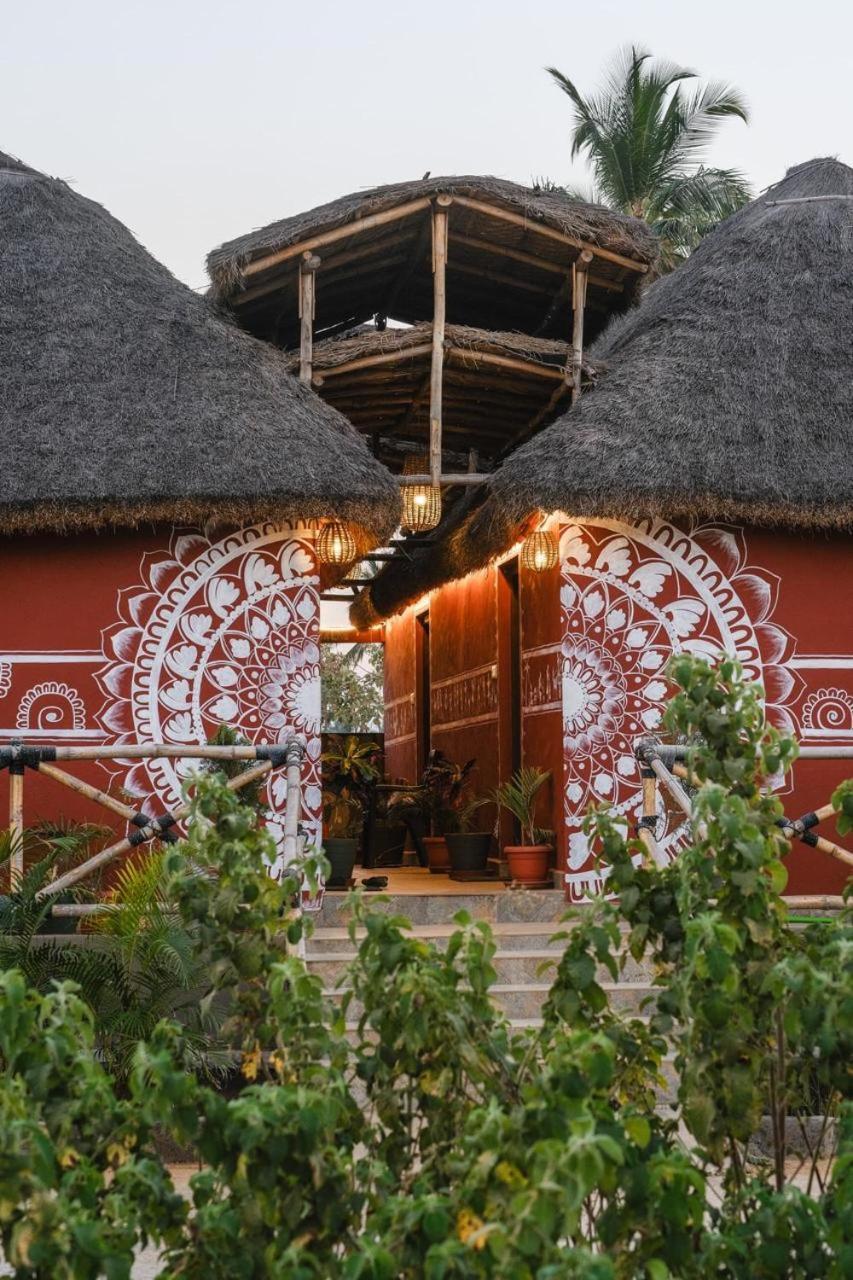 The Hideout Cottage And Restaurant Hampi Exterior foto